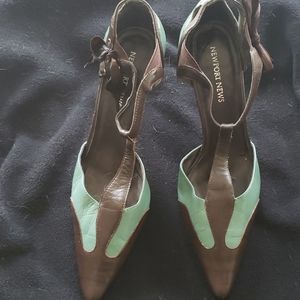 Chocolate brown and sage two tone heel with bow